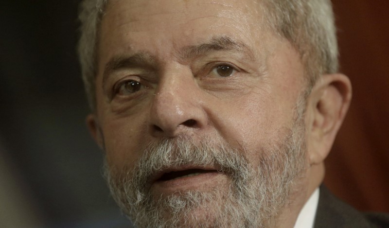 © Reuters. LULA POURRAIT ÊTRE INCULPÉ POUR CORRUPTION ET BLANCHIMENT