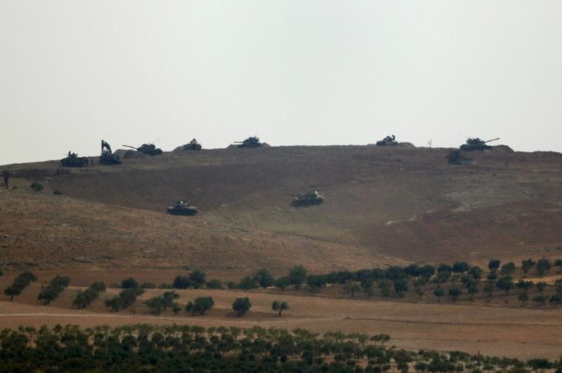 © Reuters. المرصد: معارضون سوريون تدعمهم تركيا ينتزعون قريتين من قبضة قوات متحالفة مع الأكراد