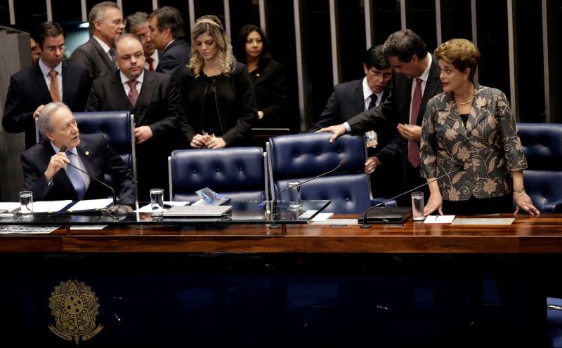 © Reuters. Presidente afastada Dilma Rousseff durante julgamento no Senado