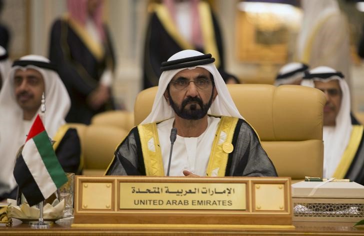 © Reuters. Sheikh Mohammed bin Rashid Al Maktoum, PM and VP of the UAE and ruler of Dubai, attends the Summit of South American-Arab Countries, in Riyadh