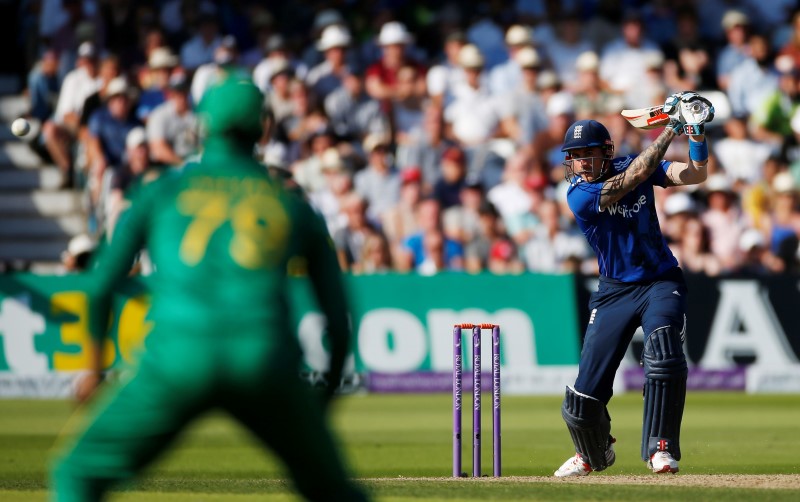 © Reuters. England v Pakistan - Third One Day International