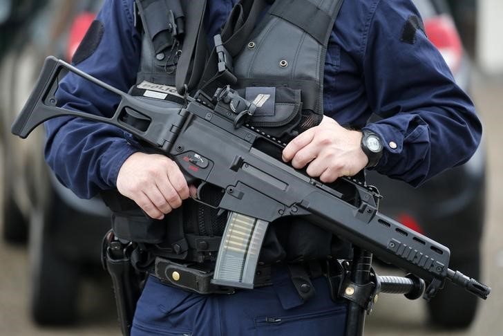 © Reuters. الإدعاء: تراجع الدولة الإسلامية يزيد مخاطر الهجمات في فرنسا