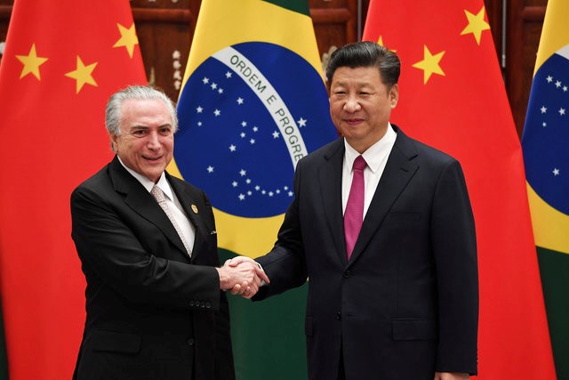 © Reuters. Presidente chinês, Xi Jinping, com Temer em Hangzhou