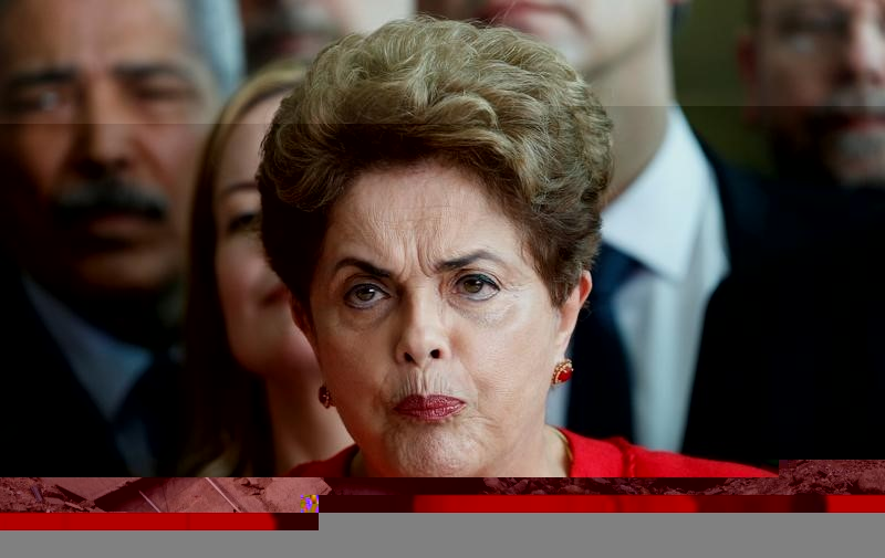 © Reuters. Ex-presidente Dilma Rousseff faz pronunciamento no Palácio da Alvorada, em Brasília