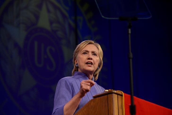 © Reuters. Candidata democrata à Presidência dos EUA, Hillary Clinton, discursa em Cincinnati