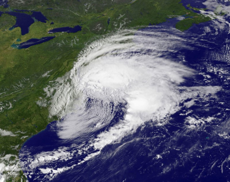 © Reuters. En la imagen se aprecia la tormenta Hermine costa afuera del Atlántico medio de Estados Unidos