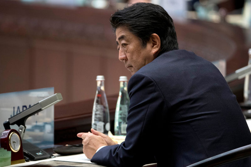 © Reuters. Japanese Prime Minister Shinzo Abe attends the G20 Summit in Hangzhou