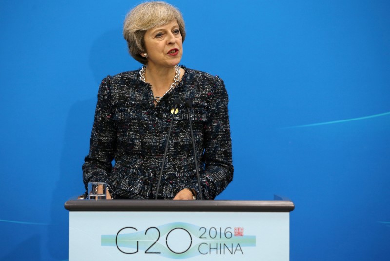 © Reuters. British Prime Minister Theresa May speaks at a news conference after the closing of G20 Summit in Hangzhou