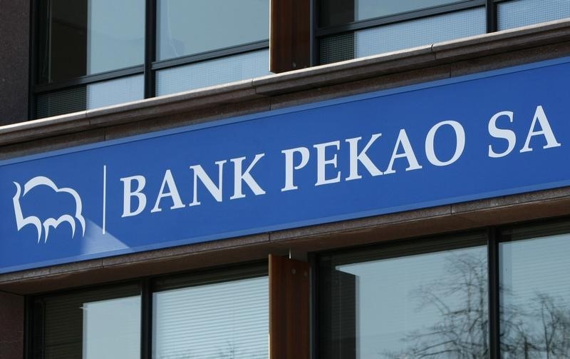 © Reuters. Pekao bank logo is seen at the bank's headquarters in Warsaw