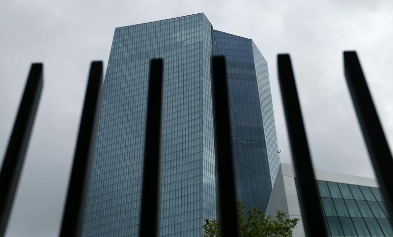 © Reuters. European Central Bank headquarters are pictured in Frankfurt