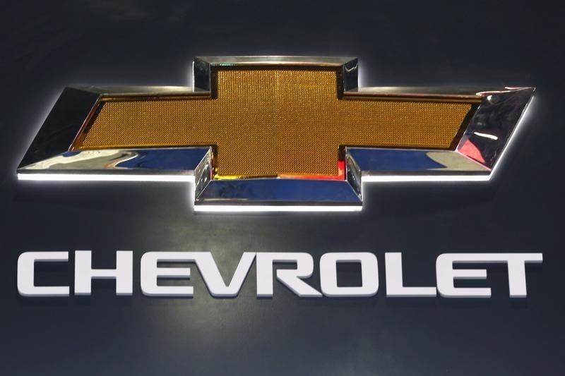 © Reuters. The logo of Chevrolet is pictured at at the 37th Bangkok International Motor Show in Bangkok