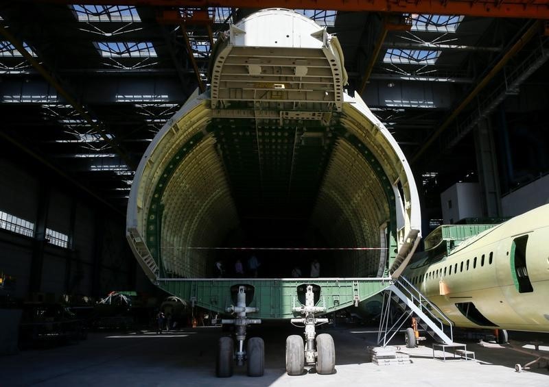 © Reuters. أوكرانيا تسعى لجمع تمويل صيني لبناء أكبر طائرة في العالم