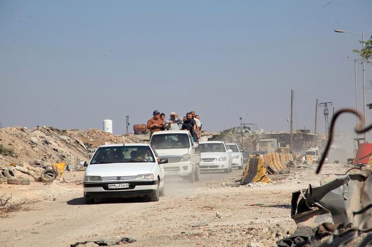 © Reuters. الإخبارية السورية: الجيش يؤمن طريقا إلى حلب