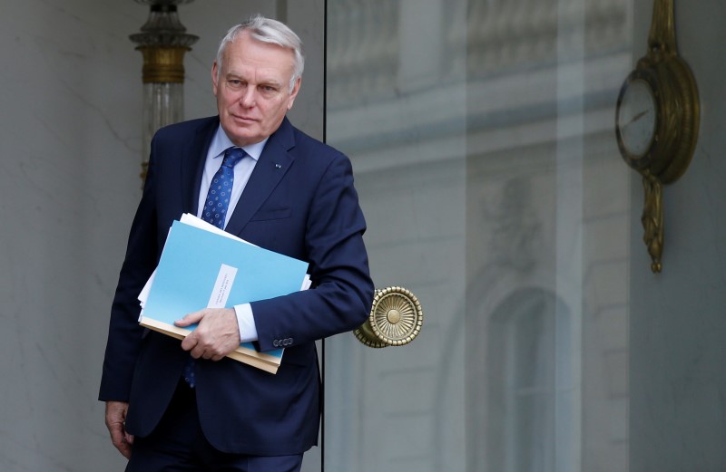 © Reuters. POUR JEAN-MARC AYRAULT, L'ACCORD RUSSO-AMÉRICAIN DOIT ÊTRE "PLEINEMENT MIS EN OEUVRE"