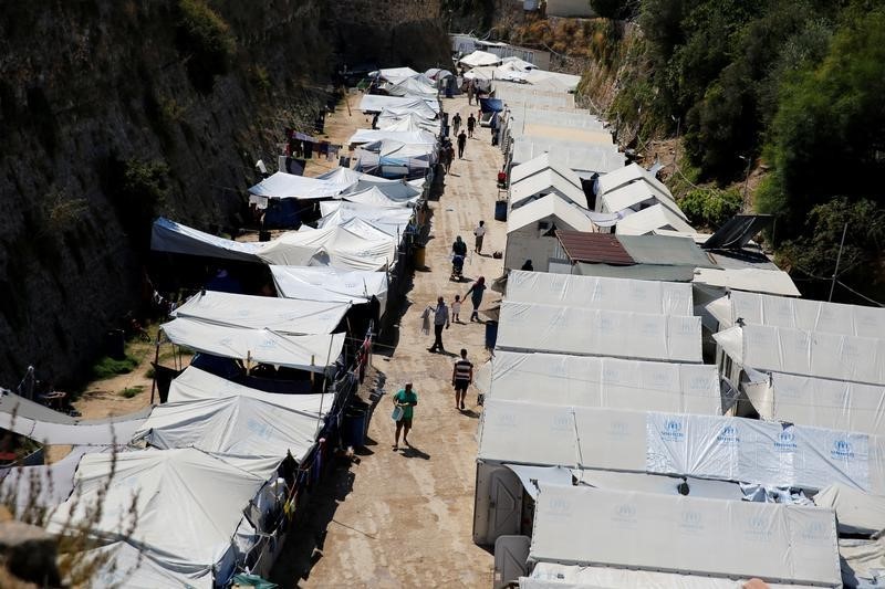 © Reuters. La UE duplicará la ayuda de emergencia para refugiados atrapados en Grecia