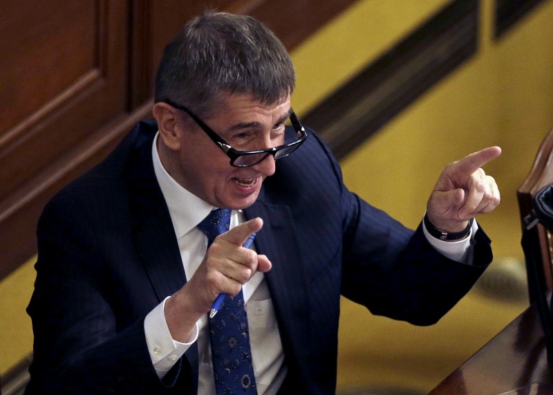 © Reuters. Czech Finance Minister Andrej Babis addresses an extraordinary parliamentary session in Prague