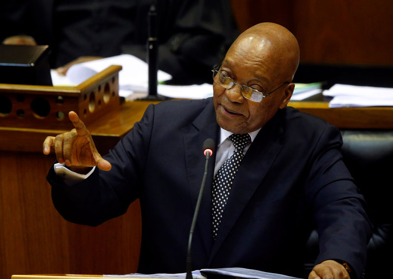 © Reuters. President Jacob Zuma speaks during his question and answer session in Parliament in Cape Town