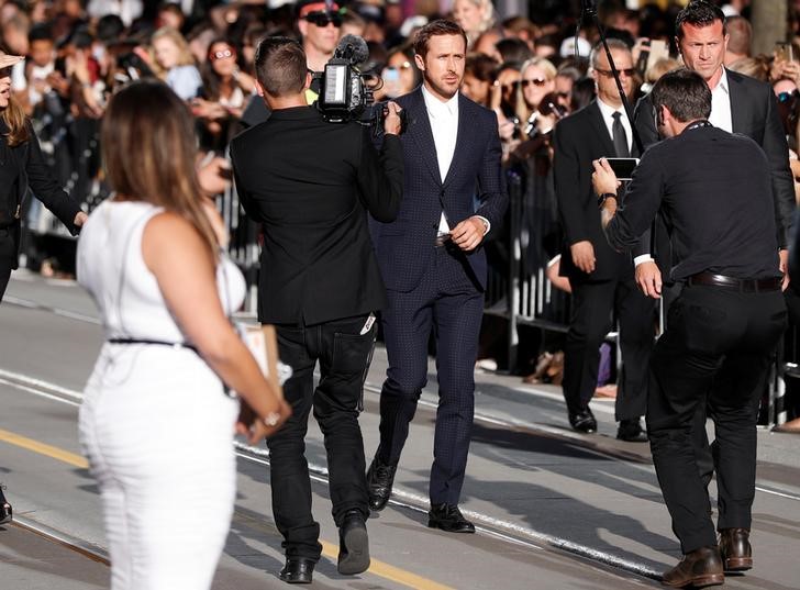 © Reuters. Ator Gosling chega para tapete vermelho de "La La Land" em Toronto