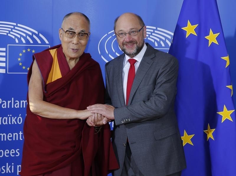 © Reuters. الدالاي لاما يحث الاتحاد الأوروبي على توجيه "انتقادات بناءة" للصين