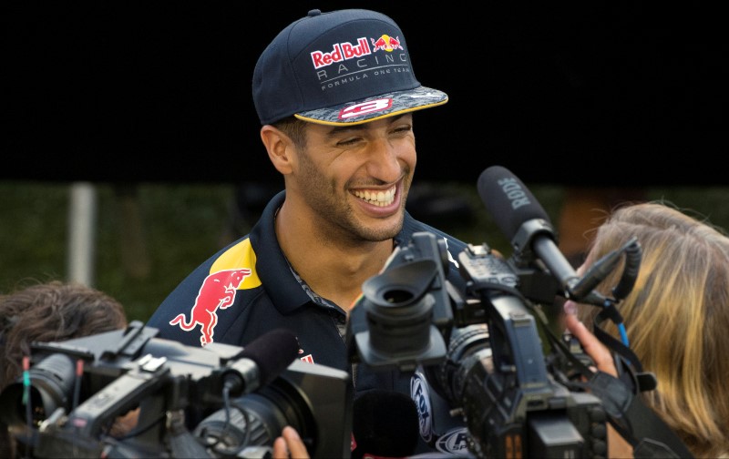 © Reuters. Red Bull's Daniel Ricciardo of Australia gives an interview ahead of the Singapore F1 Grand Prix Night Race in Singapore