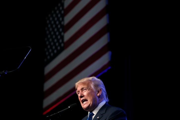 © Reuters. Donald Trump faz discurso de campanha em Miami