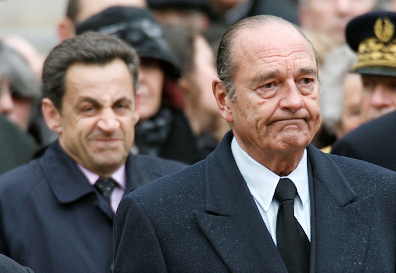 © Reuters. Chirac and Sarkozy attend a ceremony to honour Lucie Aubrac in Paris