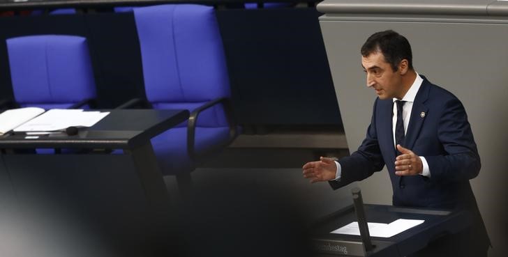 © Reuters. Oezdemir of Greens party addresses Bundestag session debating resolution that labels 1915 massacre of Armenians by Ottoman forces as genocide in Berlin