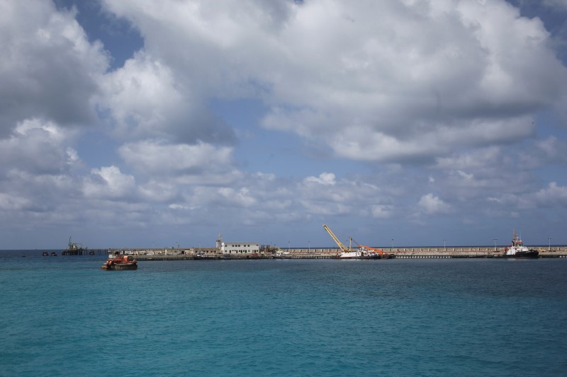 © Reuters. مؤسسة النفط الليبية تدعو لإنهاء غلق خطوط أنابيب بغرب البلاد