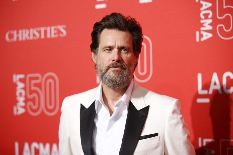 © Reuters. Demandan al actor Jim Carrey por imprudencia en la muerte de su ex novia