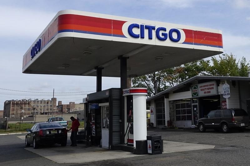 © Reuters. A Citgo gas station is pictured in Kearny, New Jersey