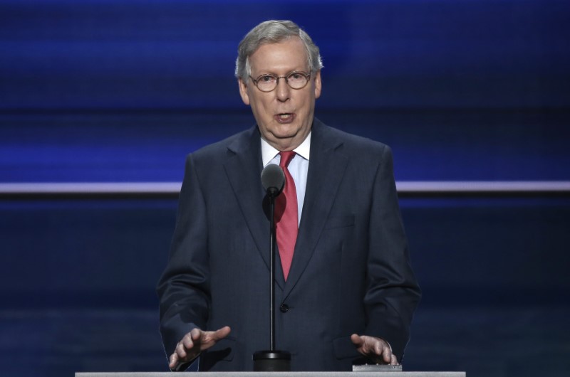 © Reuters. U.S. Senate Majority Leader Mitch McConnell speaks at the Republican National Convention in Cleveland