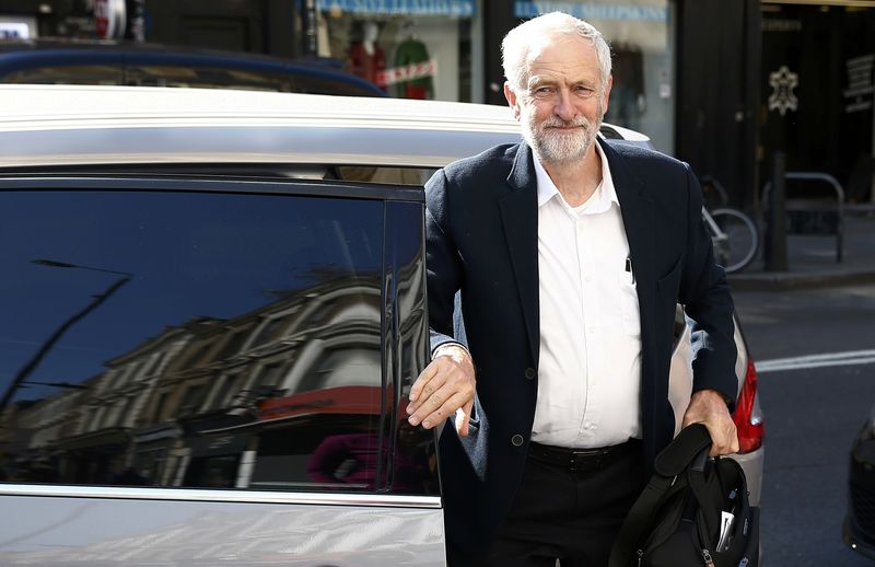 © Reuters. Britain's opposition Labour Party leader Jeremy Corbyn arrives at the Labour Digital Democracy Manifesto launch in London