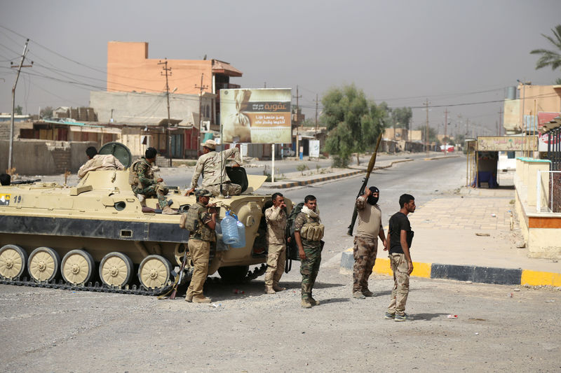 © Reuters. Militares iraquianos vistos em Shirqat, Iraque