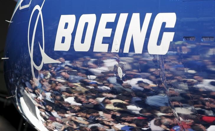 © Reuters. File photo of fuselage of a Boeing 787 in Everett