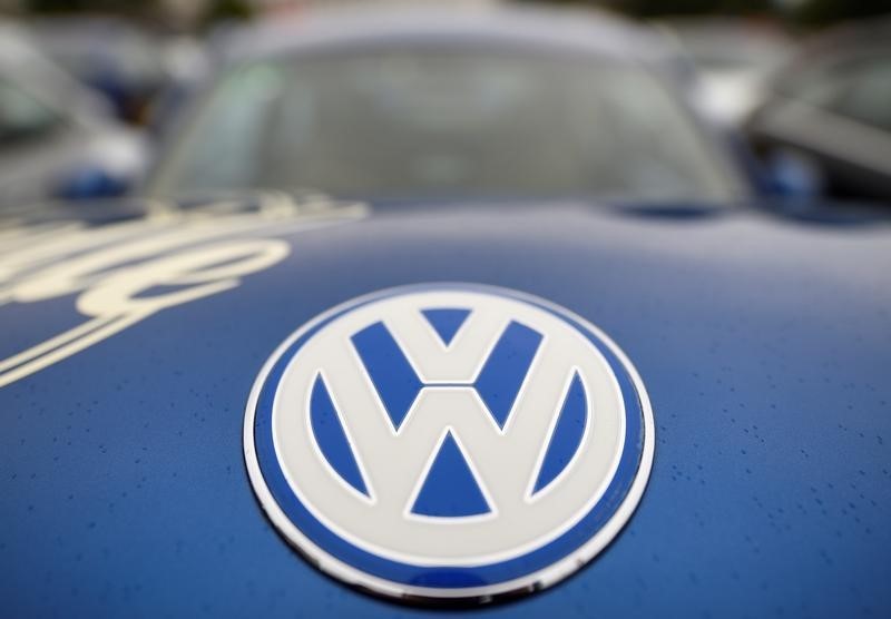 © Reuters. The logo of a Volkswagen Beetle car is seen at the "Sunshinetour 2016"