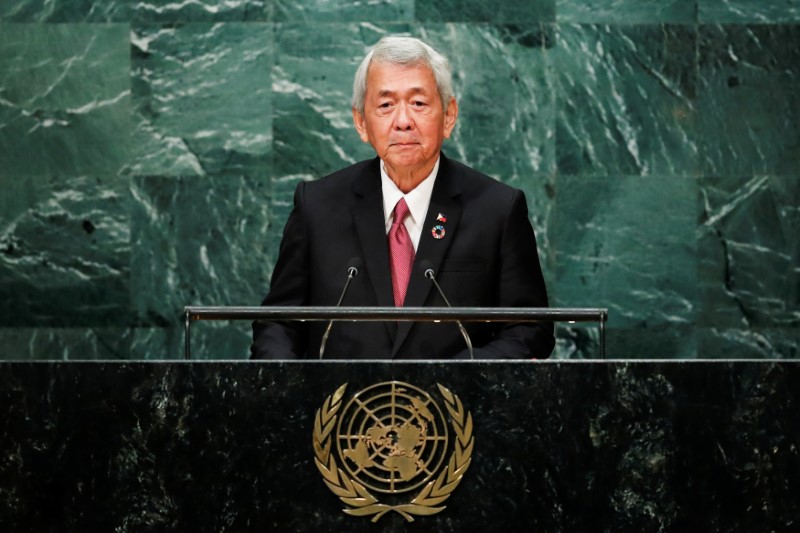 © Reuters. Philippines' Foreign Minister Perfecto Yasay addresses the United Nations General Assembly in the Manhattan borough of New York