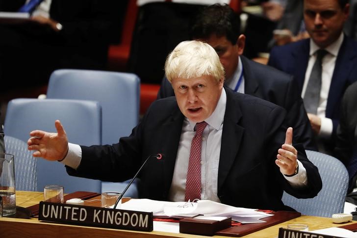 © Reuters. وزير: بريطانيا أمامها الكثير قبل تفعيل إجراءات الخروج من الاتحاد الأوروبي