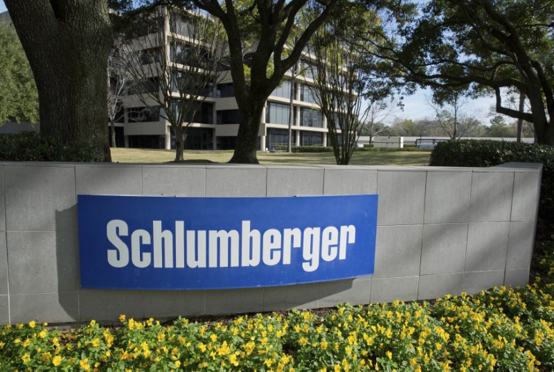 © Reuters. The exterior of a Schlumberger Corporation building is pictured in West Houston