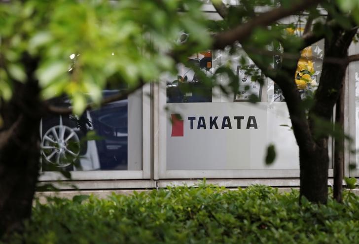 © Reuters. Logo of Takata Corp is seen on its display at a showroom for vehicles in Tokyo