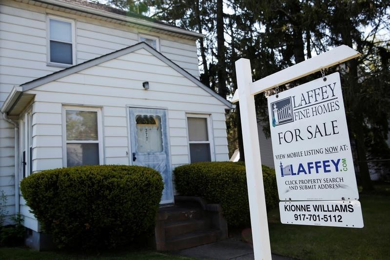 © Reuters. تراجع مبيعات المنازل الأمريكية الجديدة في أغسطس