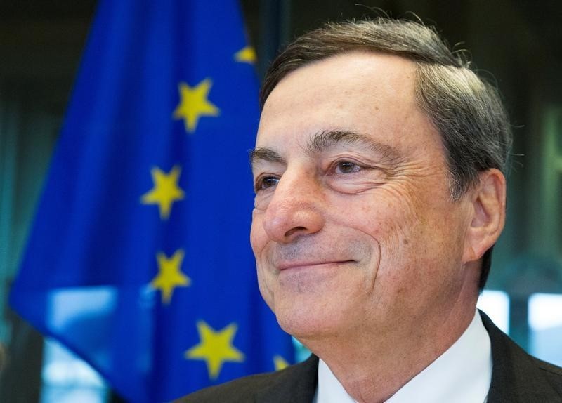 © Reuters. ECB President Draghi reacts while addressing the European Parliament's Economic and Monetary Affairs Committee in Brussels