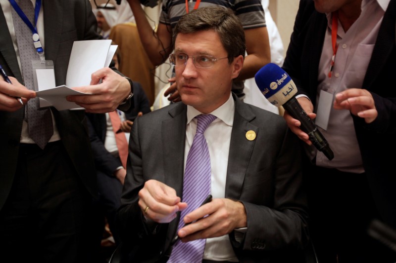 © Reuters. Russian Energy Minister Alexander Novak attends the 15th International Energy Forum Ministerial (IEF15) in Algiers