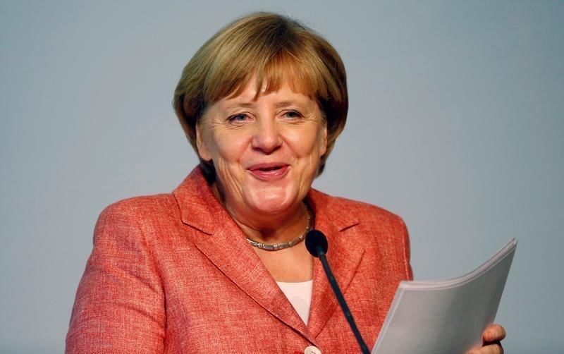 © Reuters. Merkel espera que los problemas temporales de Deutsche Bank puedan resolverse