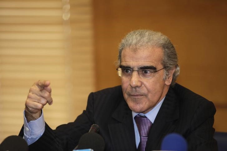 © Reuters. بنك المغرب يبقي الفائدة دون تغيير ويتوقع نموا 4% في 2017