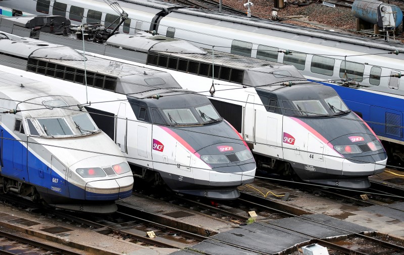 © Reuters. LA MENACE D’UN REDRESSEMENT FISCAL POUR LA SNCF