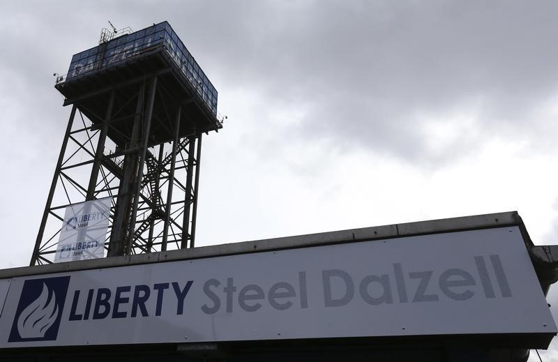 © Reuters. Liberty Steel signage is seen on their newly acquired processing mill in Dalzell, Scotland