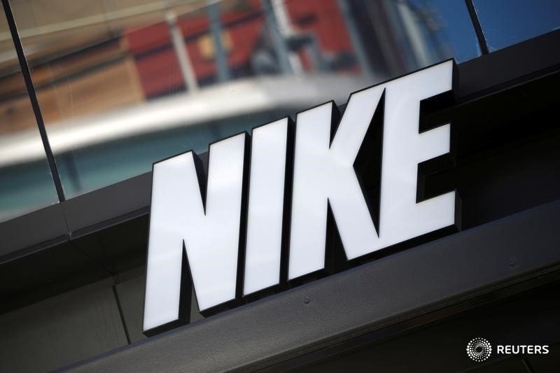 © Reuters. Dow Jones Industrial Average listed company Nike (NKE)'s logo is seen in Los Angeles