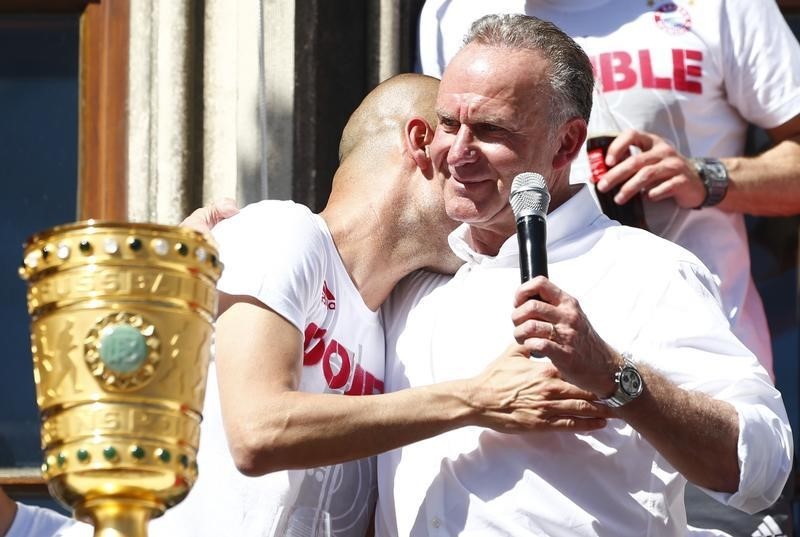 © Reuters. Bayern Munich German Cup DFB Pokal victory parade