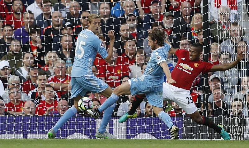 © Reuters. Manchester United v Stoke City - Premier League