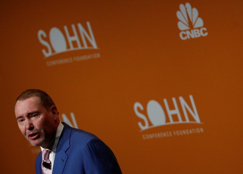 © Reuters. Jeffrey Gundlach, Chief Executive Officer, DoubleLine Capital, speaks at the Sohn Investment Conference in New York